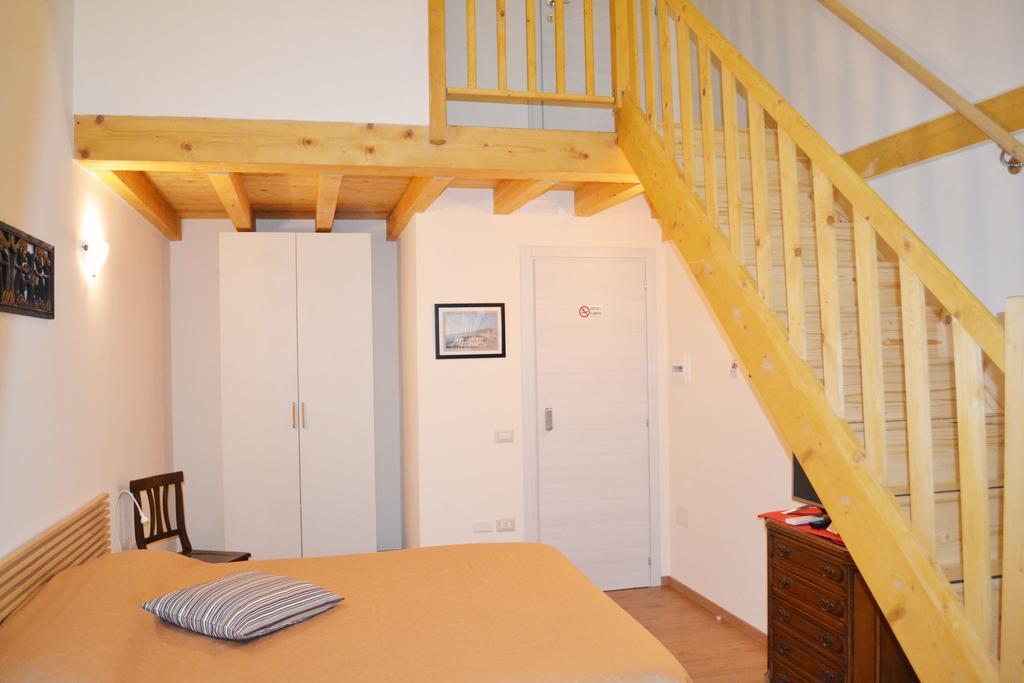 La Cattedrale Bed & Breakfast Nápoly Szoba fotó